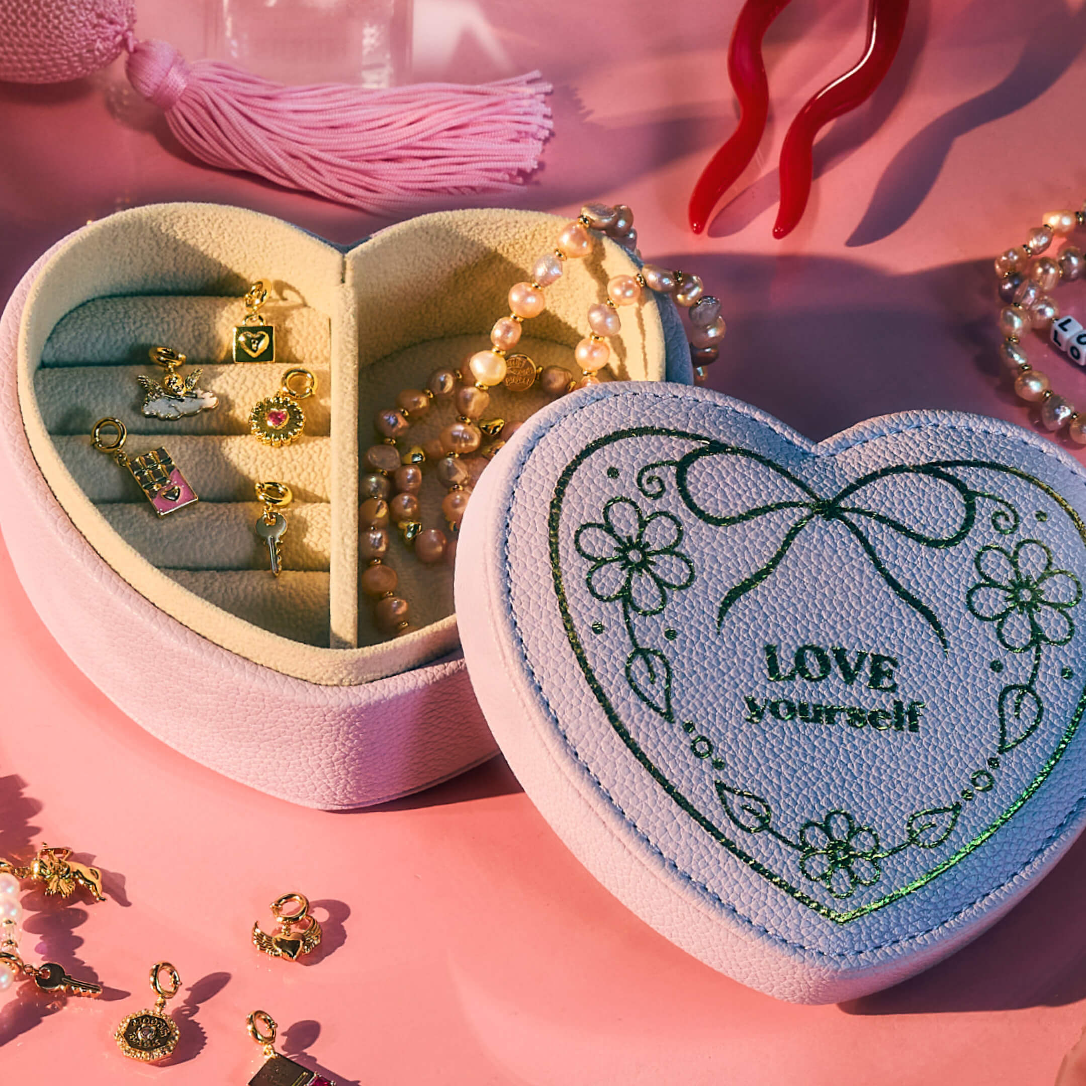 Heart with Angel Wings Charm - Image 3